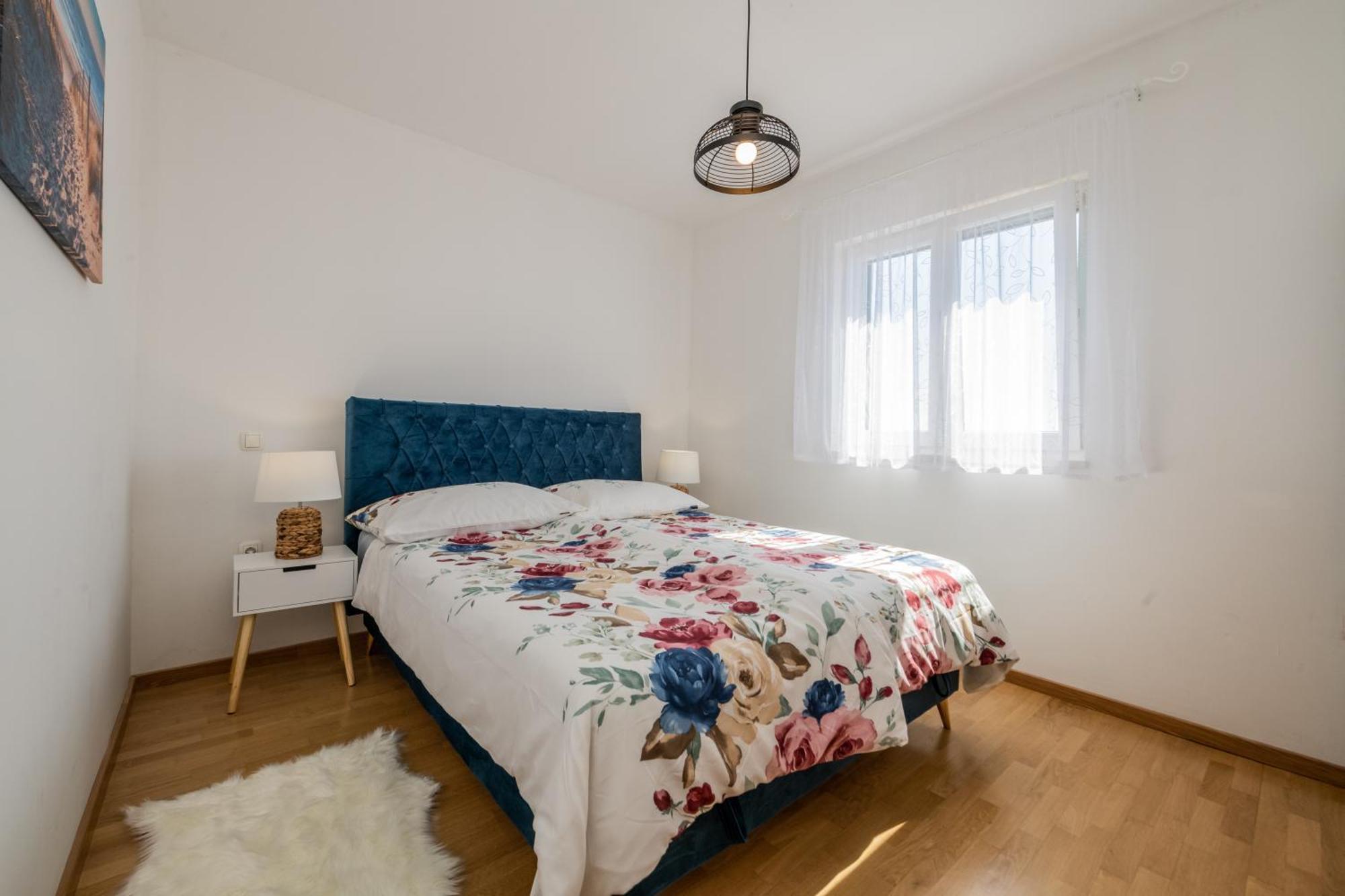 Sun Island Apartment Trogir Exteriör bild